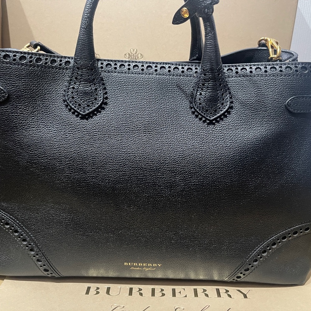 Burberry Large Brogues Banner Tote Leather House Check Canvas- dust bag and box - Picture 4 of 11